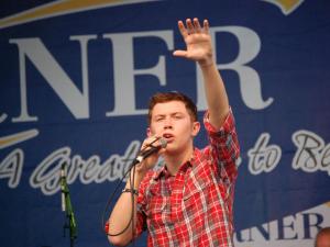 Scotty McCreery Thanks God